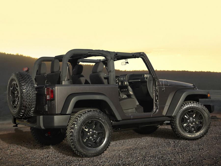  Jeep Wrangler Willys Wheeler 2014 года  (фото 6 из 14)